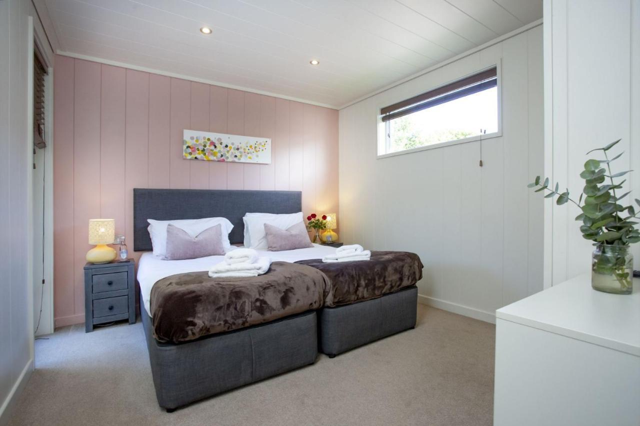 Whileaway Lodge, Strawberryfield Park شيدر المظهر الخارجي الصورة