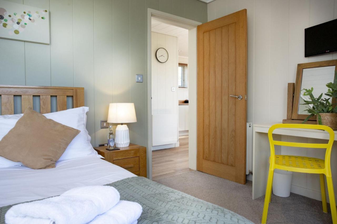 Whileaway Lodge, Strawberryfield Park شيدر المظهر الخارجي الصورة